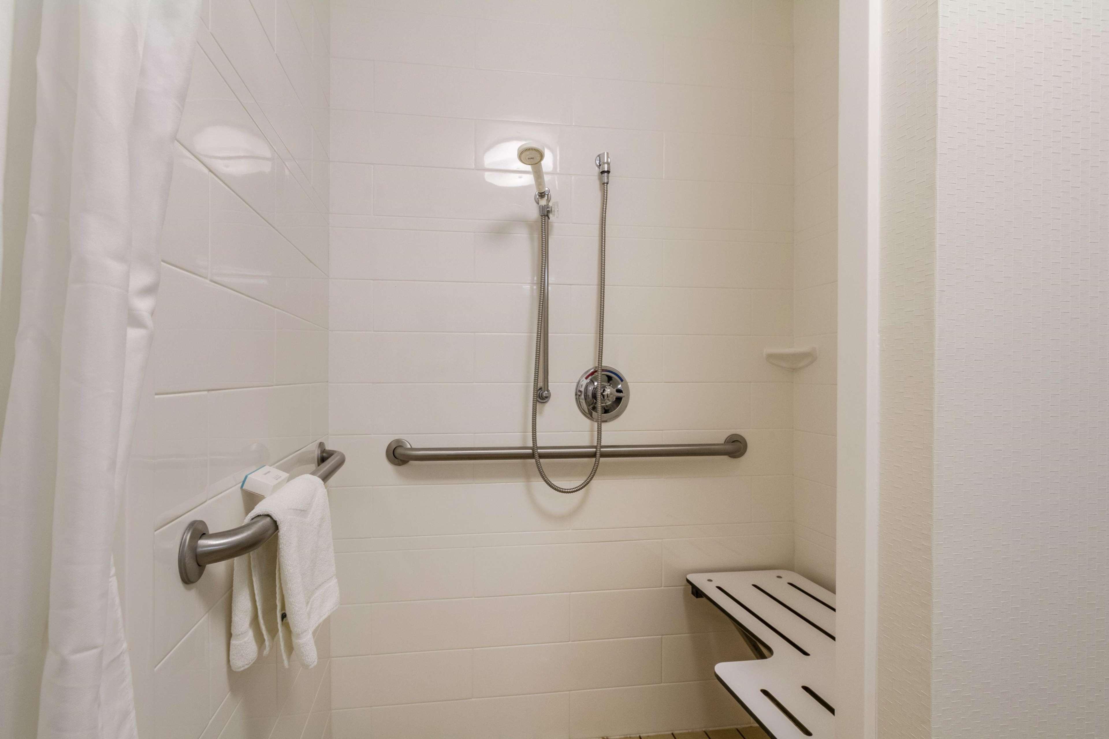 Hampton Inn Jackson Pearl Intrntl Airport Екстериор снимка