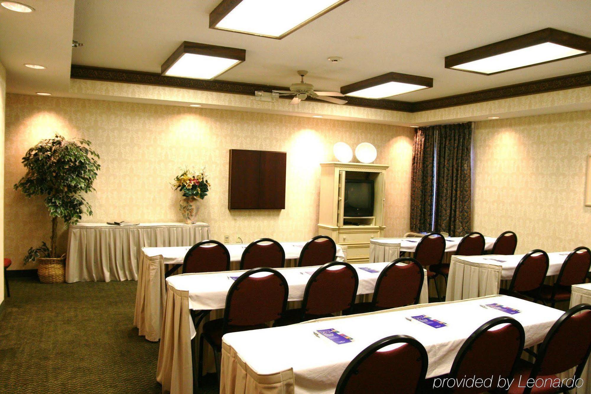 Hampton Inn Jackson Pearl Intrntl Airport Съоръжения снимка